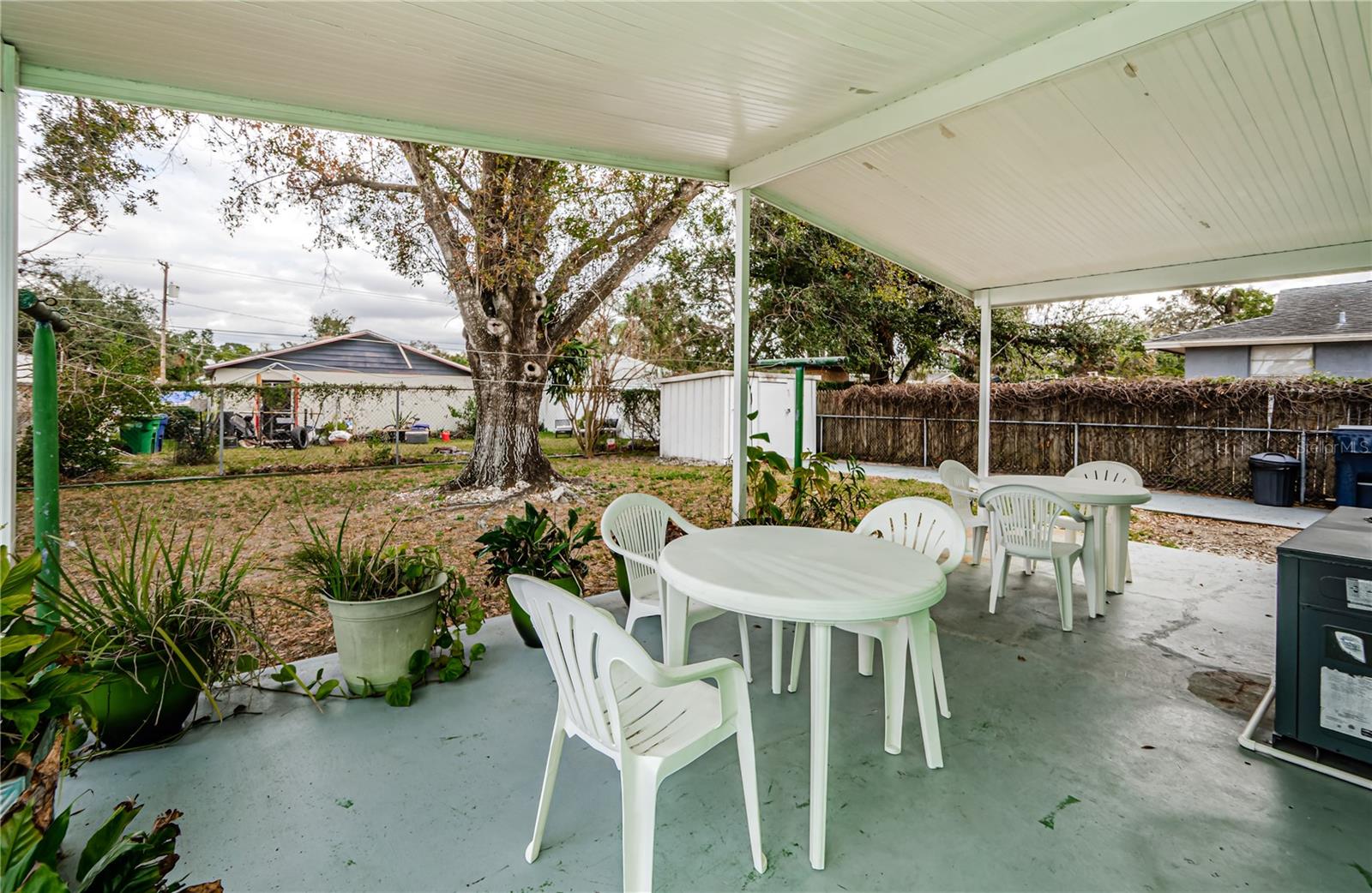 8809 N BROOKS ST, TAMPA, FL, 33604