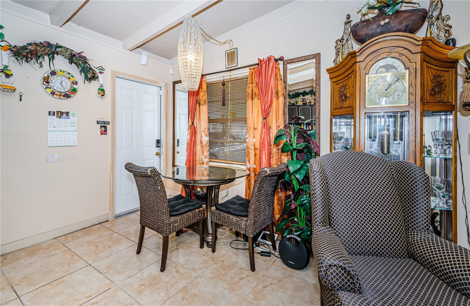 8809 N BROOKS ST, TAMPA, FL, 33604