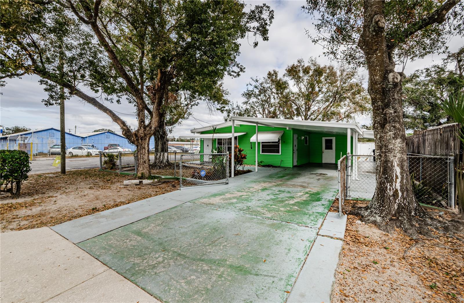 8809 N BROOKS ST, TAMPA, FL, 33604