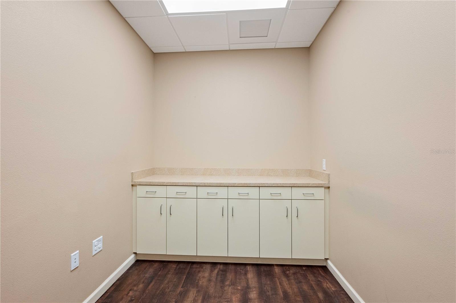 6906 MADISON ST, NEW PORT RICHEY, FL, 34652