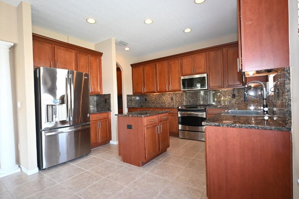 18057 JAVA ISLE DR, TAMPA, FL, 33647