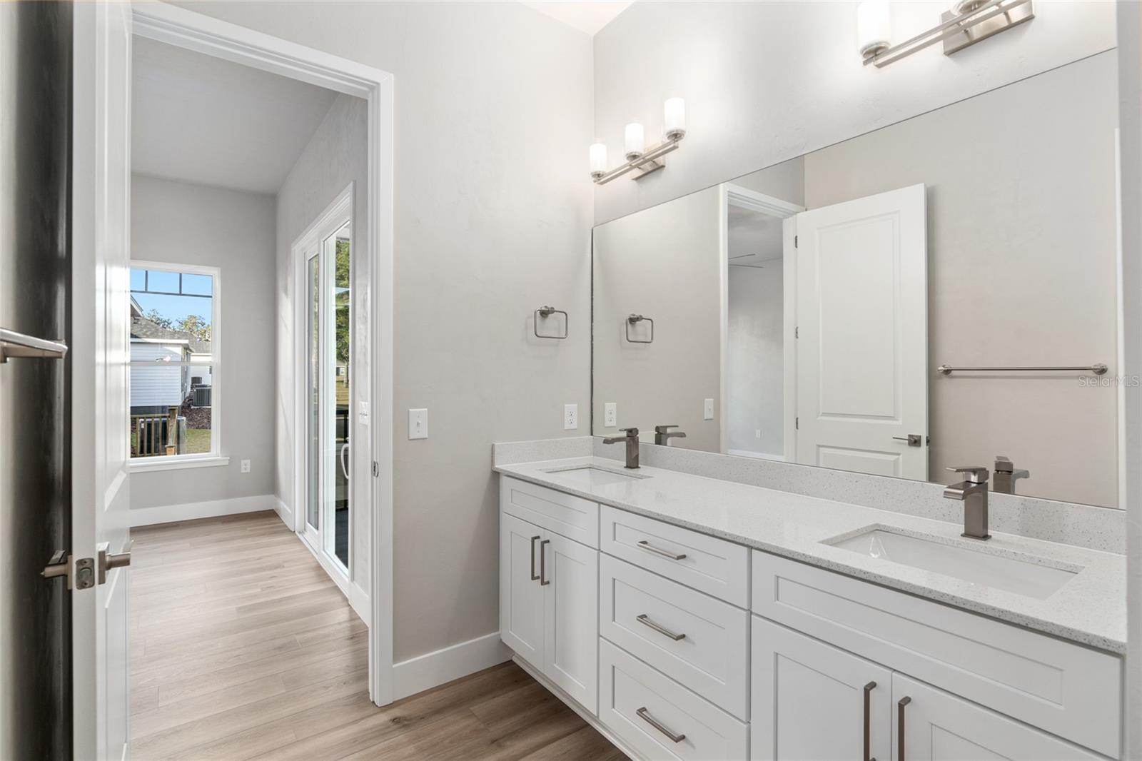 1055 NW 132ND BLVD, NEWBERRY, FL, 32669
