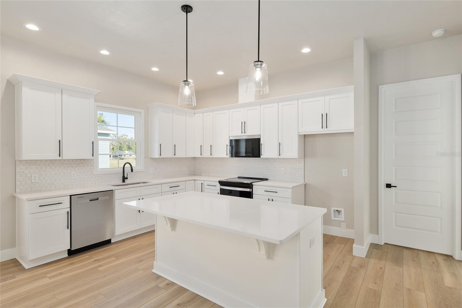1041 NW 132ND BLVD, NEWBERRY, FL, 32669