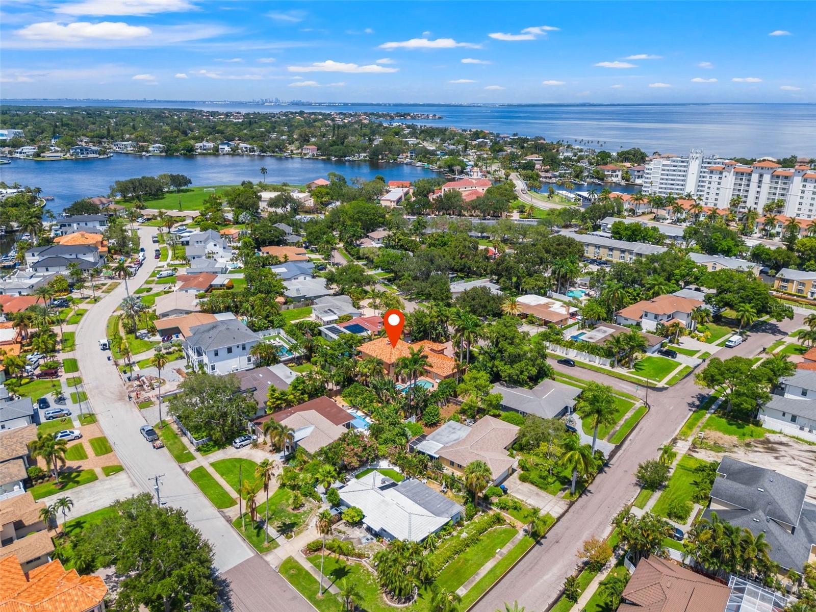 1124 SEVILLE LN NE, ST PETERSBURG, FL, 33704