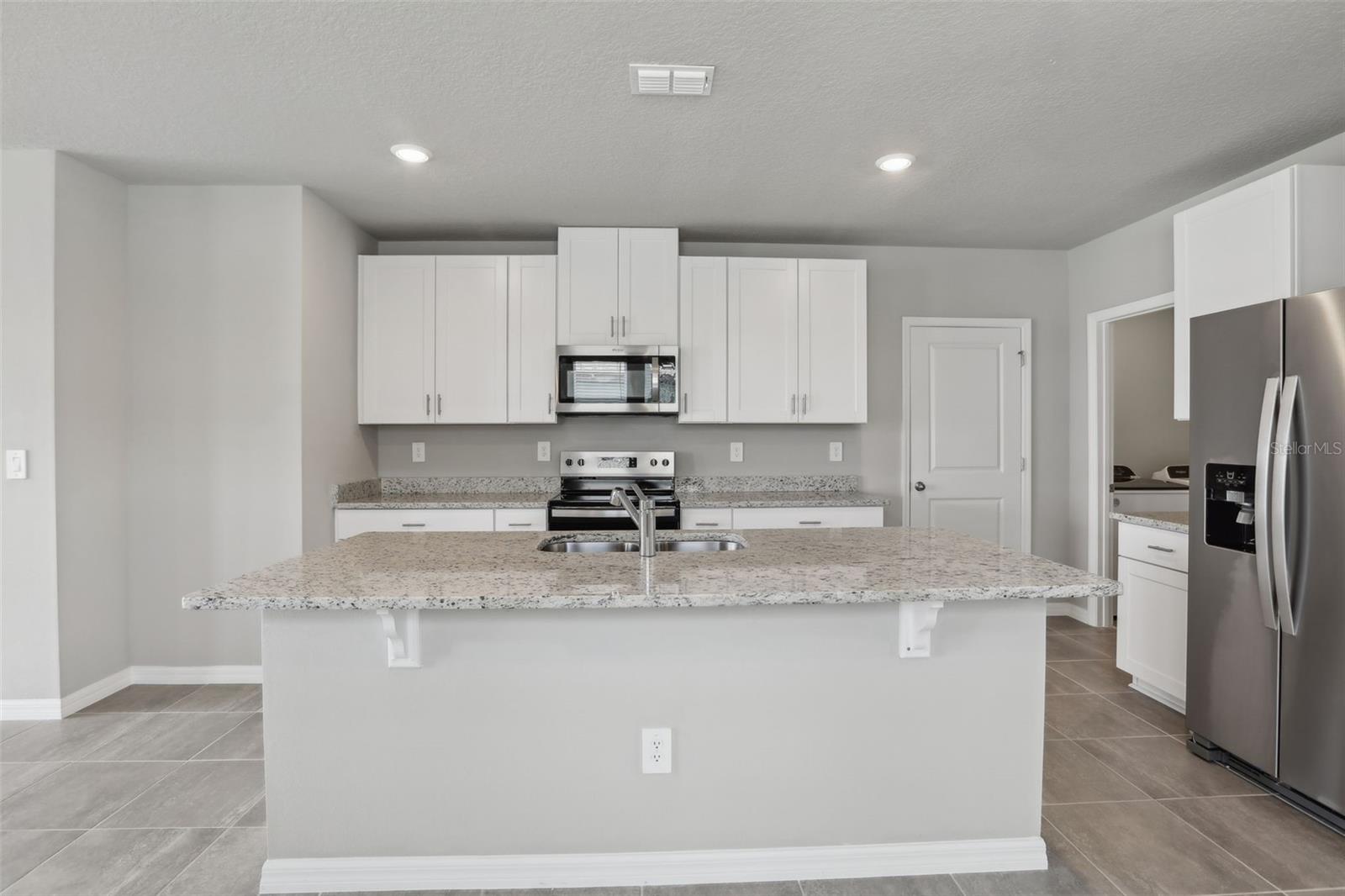 2318 E NEWSOME RD, PLANT CITY, FL, 33565