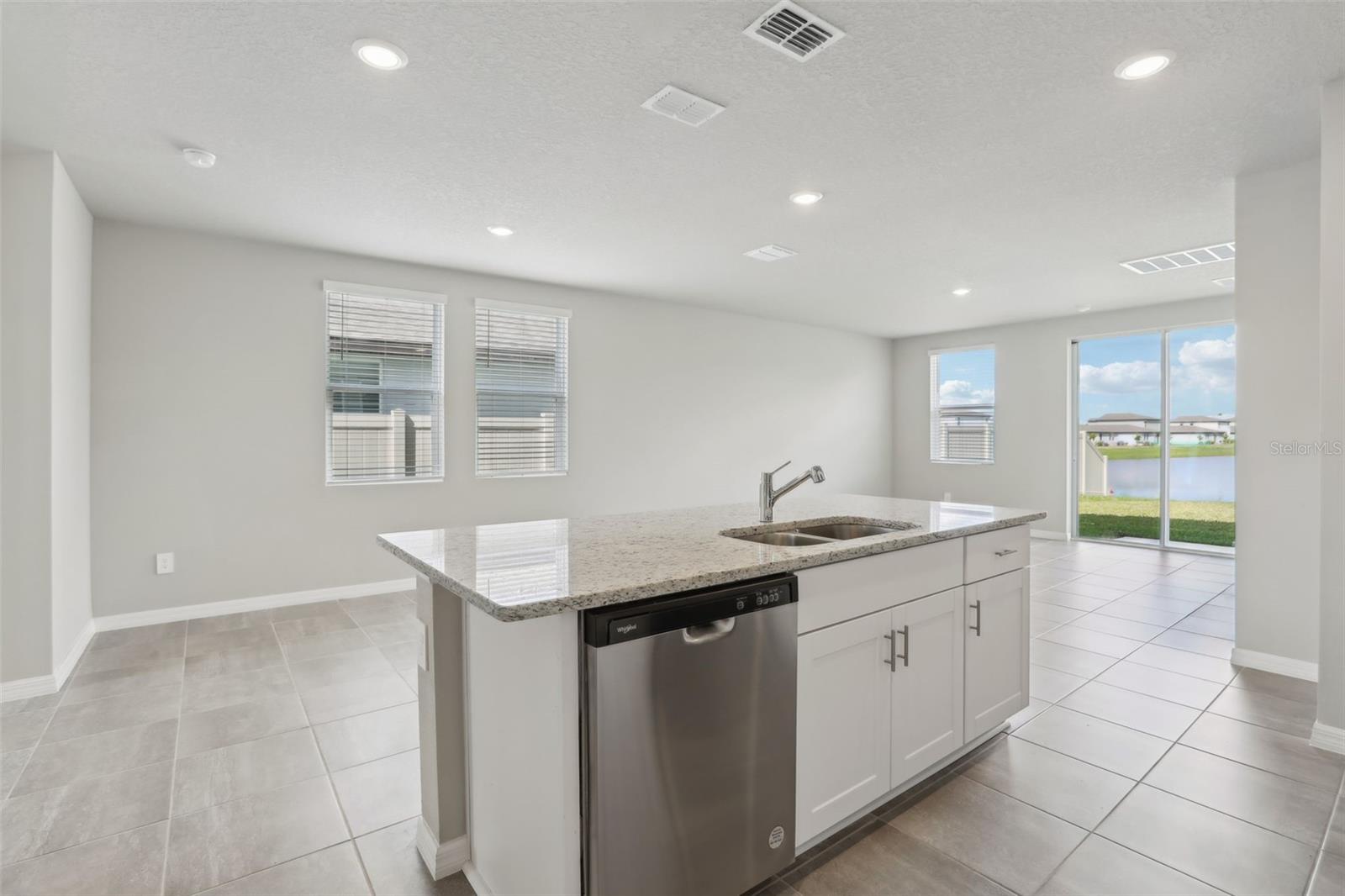 2318 E NEWSOME RD, PLANT CITY, FL, 33565