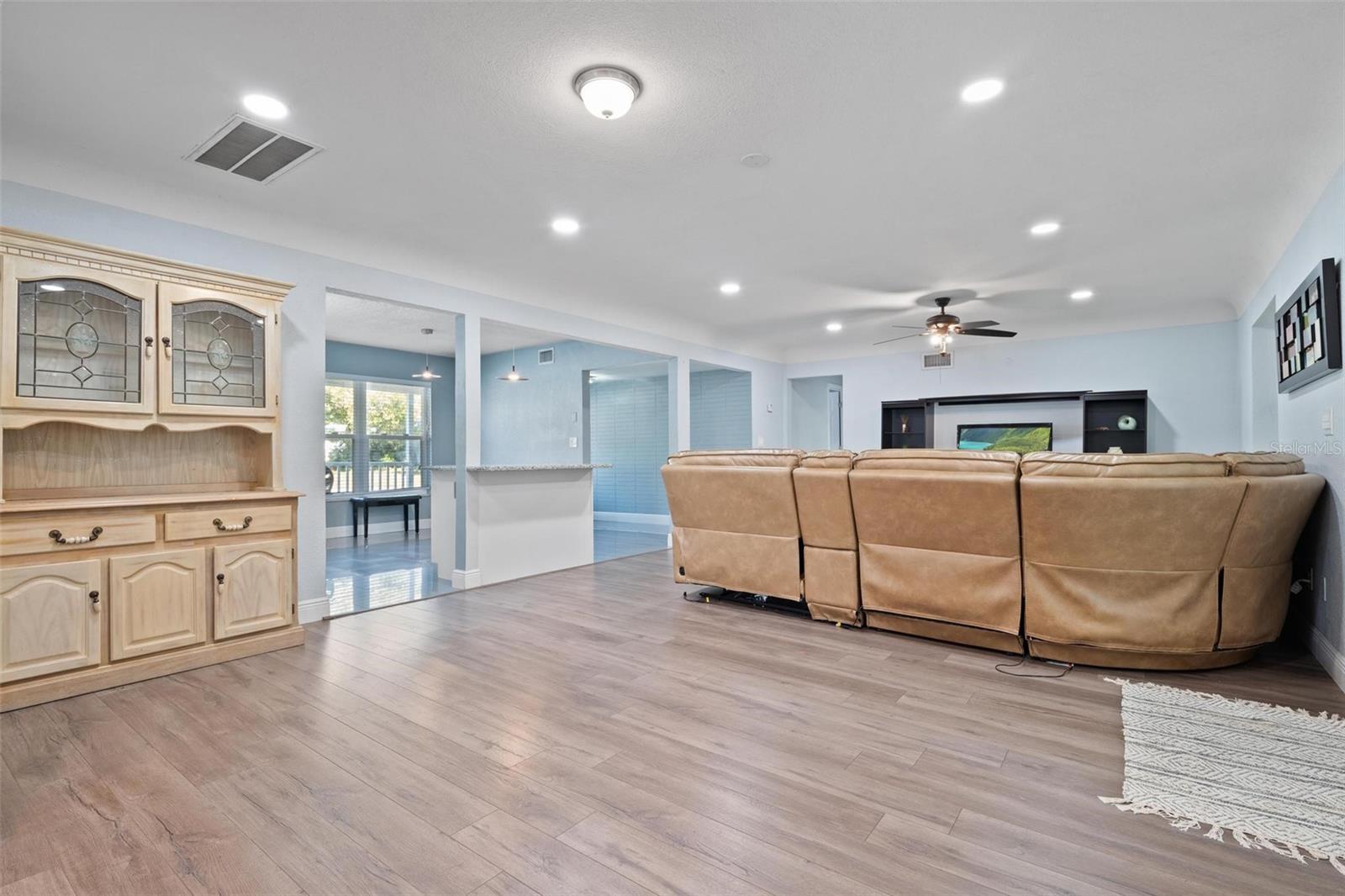 1571 JEFFORDS ST, CLEARWATER, FL, 33756