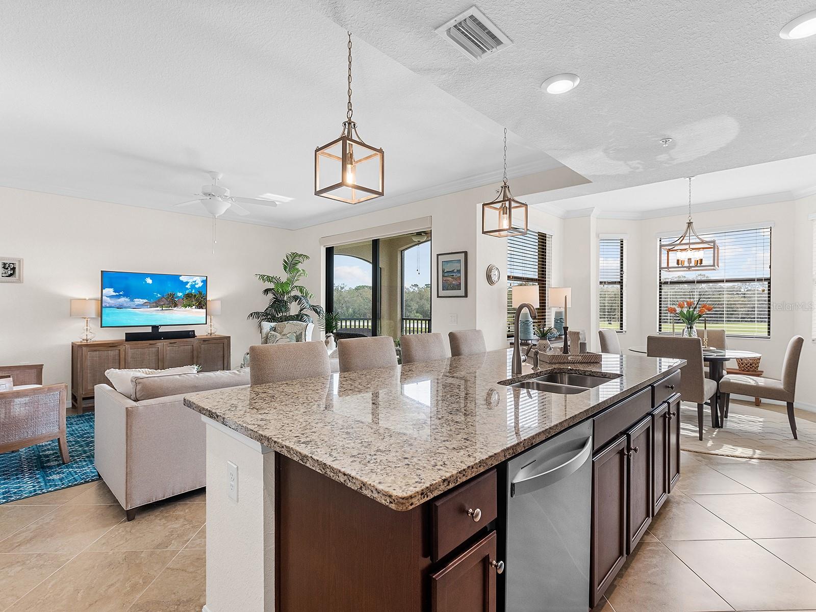 17108 VARDON TER #203, LAKEWOOD RANCH, FL, 34211