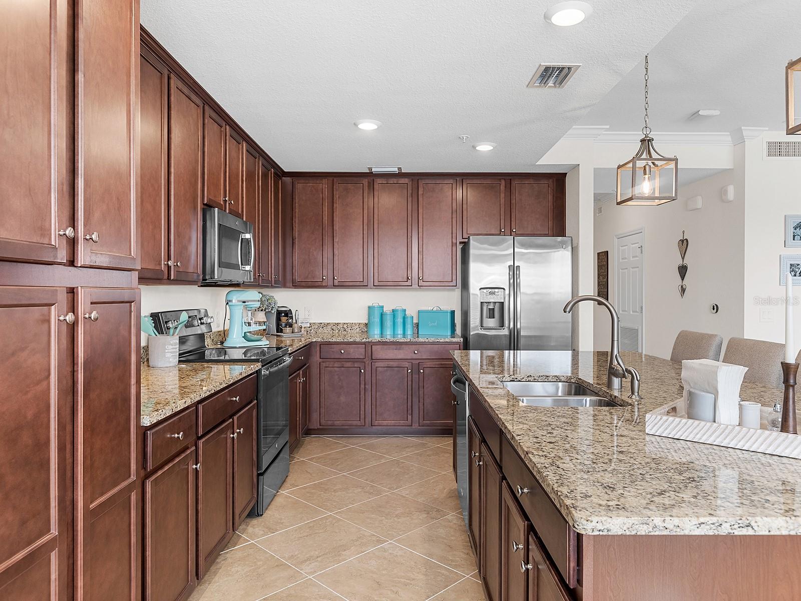 17108 VARDON TER #203, LAKEWOOD RANCH, FL, 34211