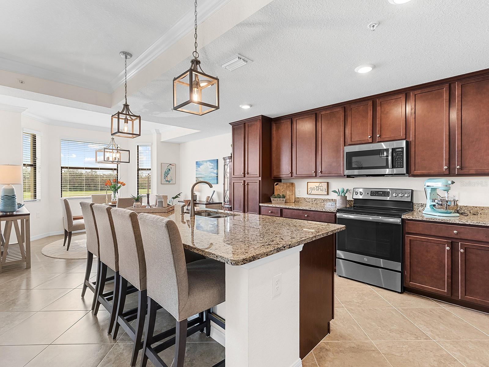 17108 VARDON TER #203, LAKEWOOD RANCH, FL, 34211
