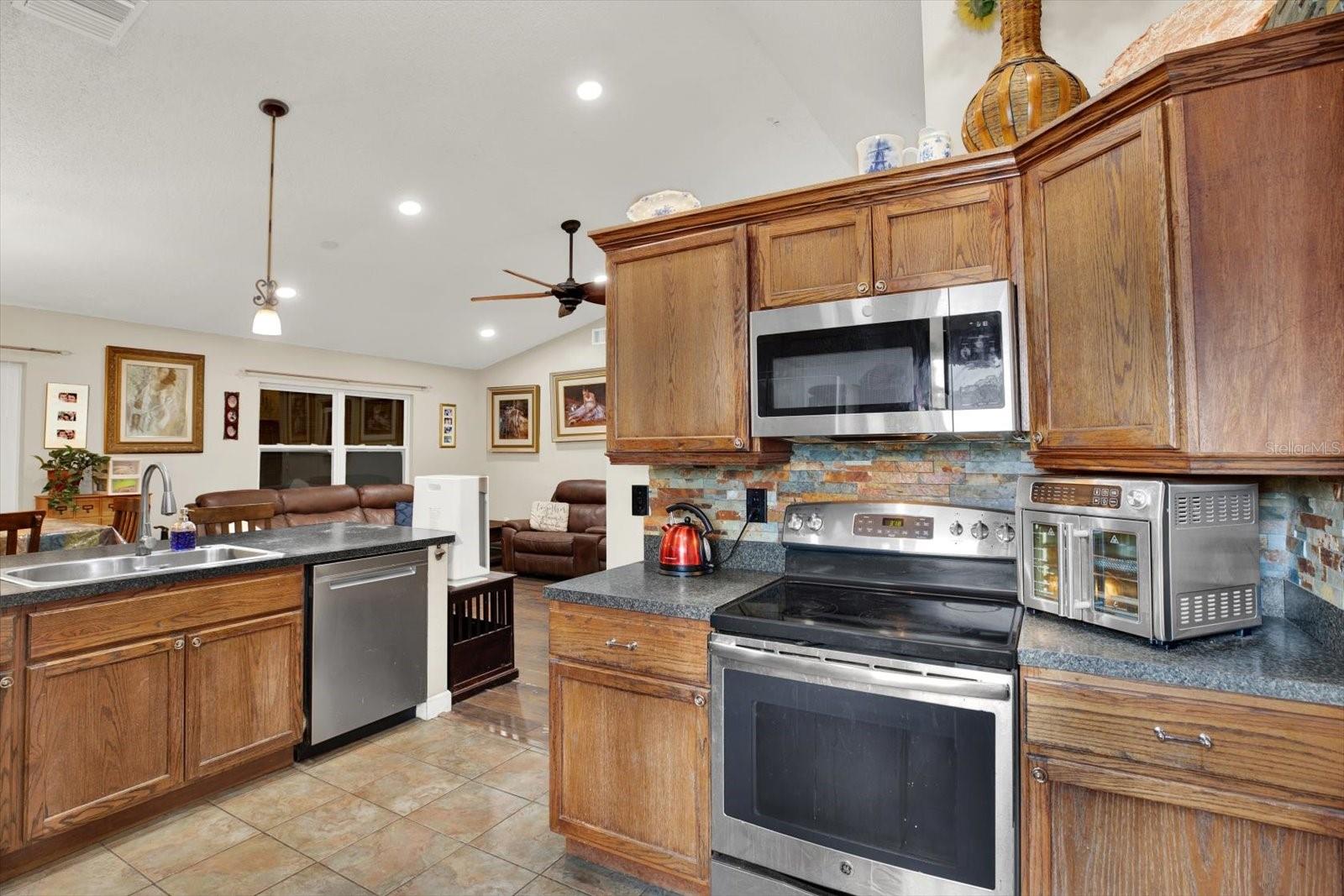 7839 KNOX LOOP, NEW PORT RICHEY, FL, 34655