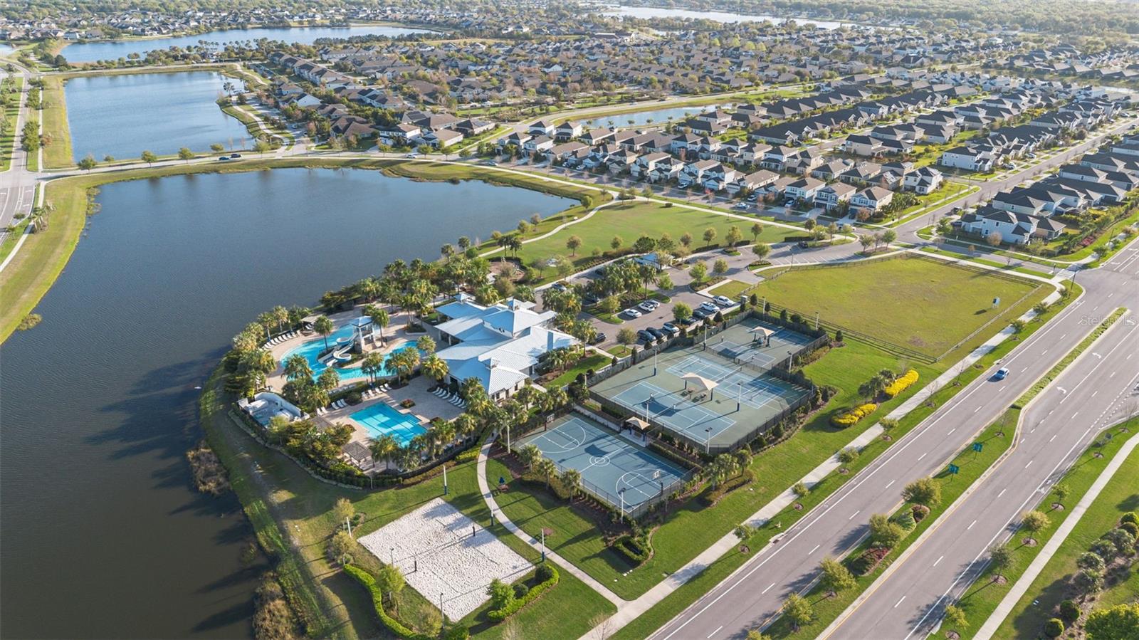 7401 PARADISO DR, APOLLO BEACH, FL, 33572
