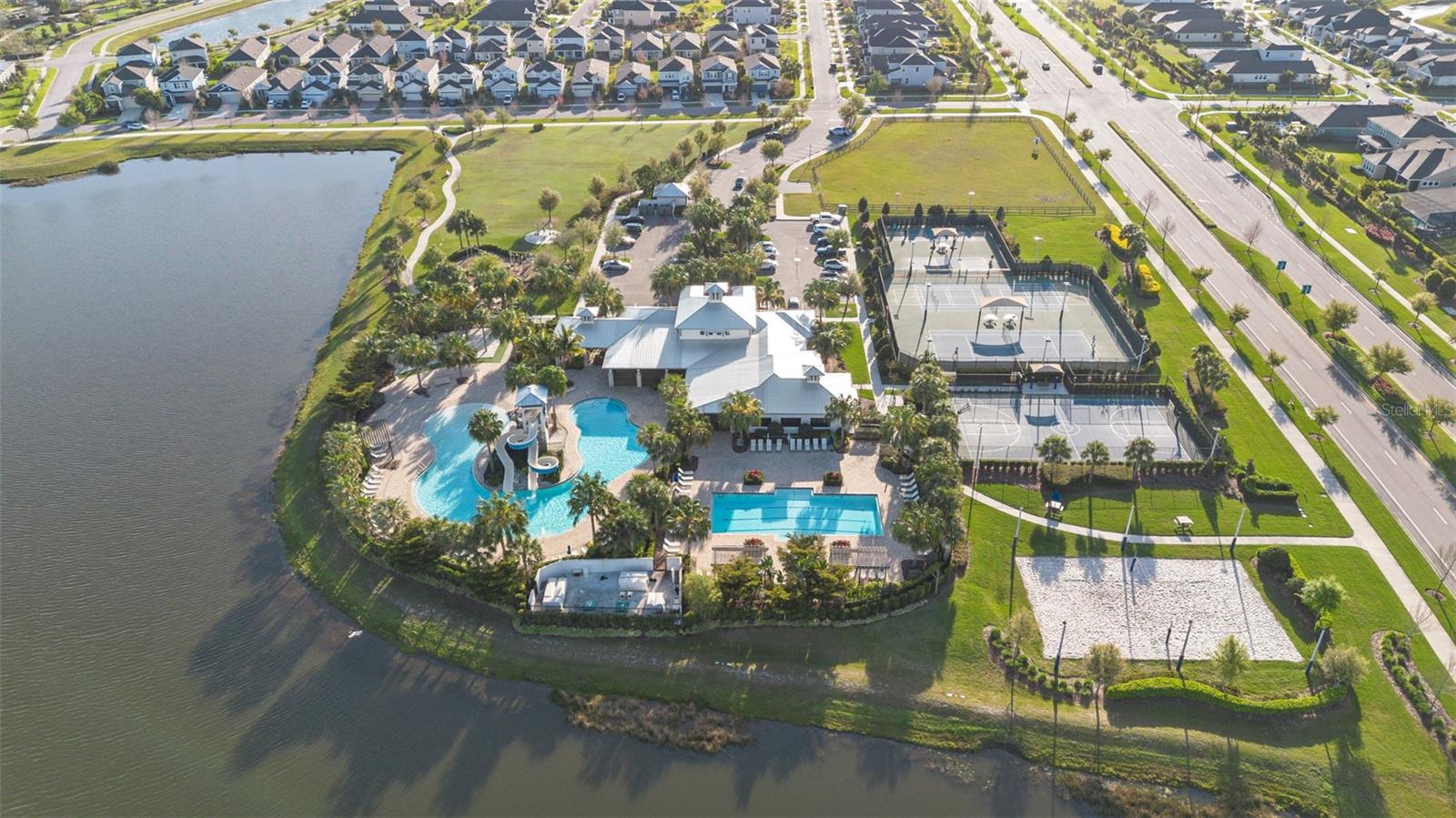 7401 PARADISO DR, APOLLO BEACH, FL, 33572