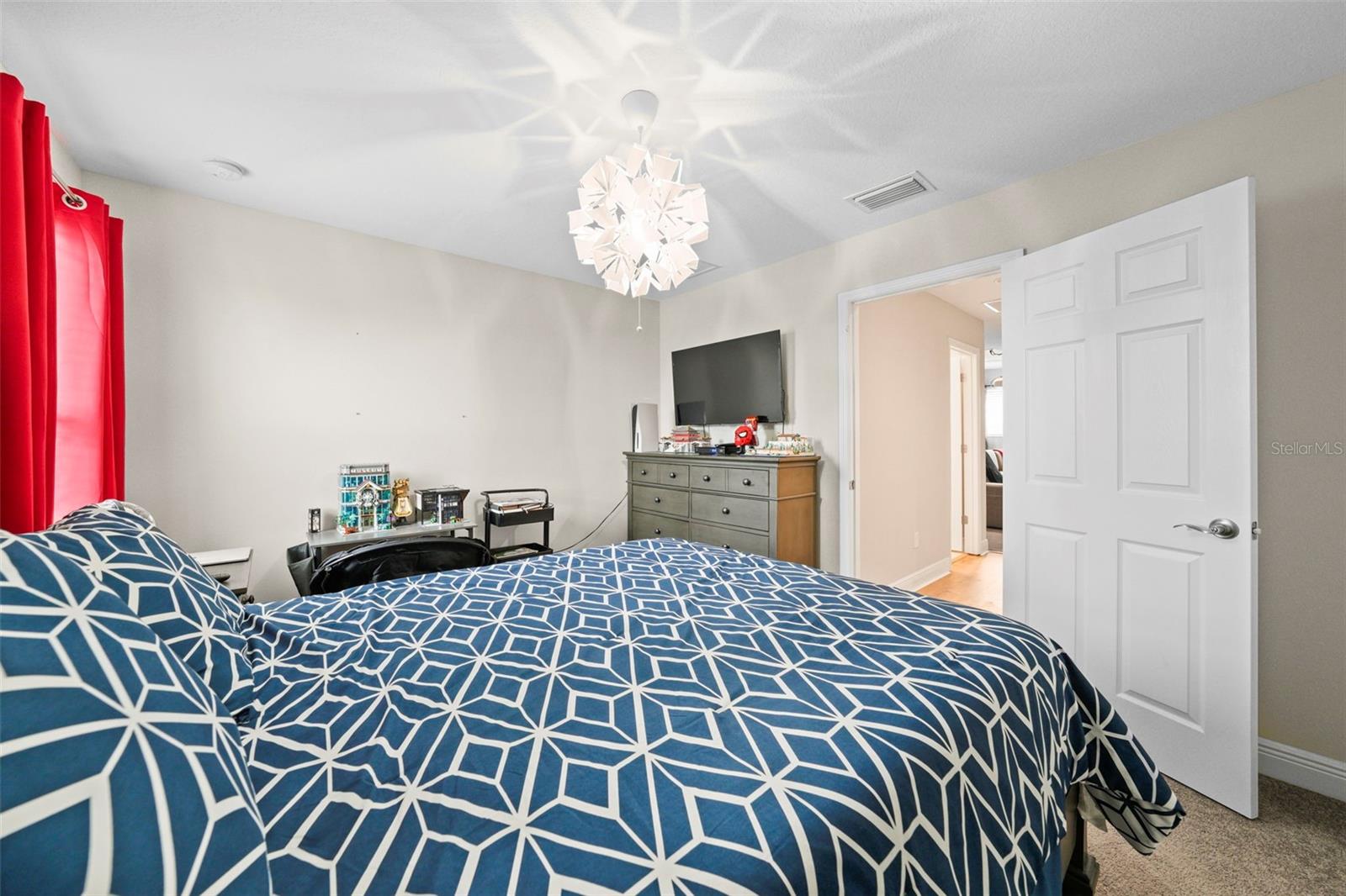 7401 PARADISO DR, APOLLO BEACH, FL, 33572