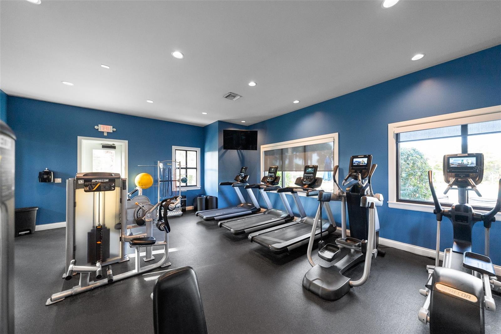 7401 PARADISO DR, APOLLO BEACH, FL, 33572