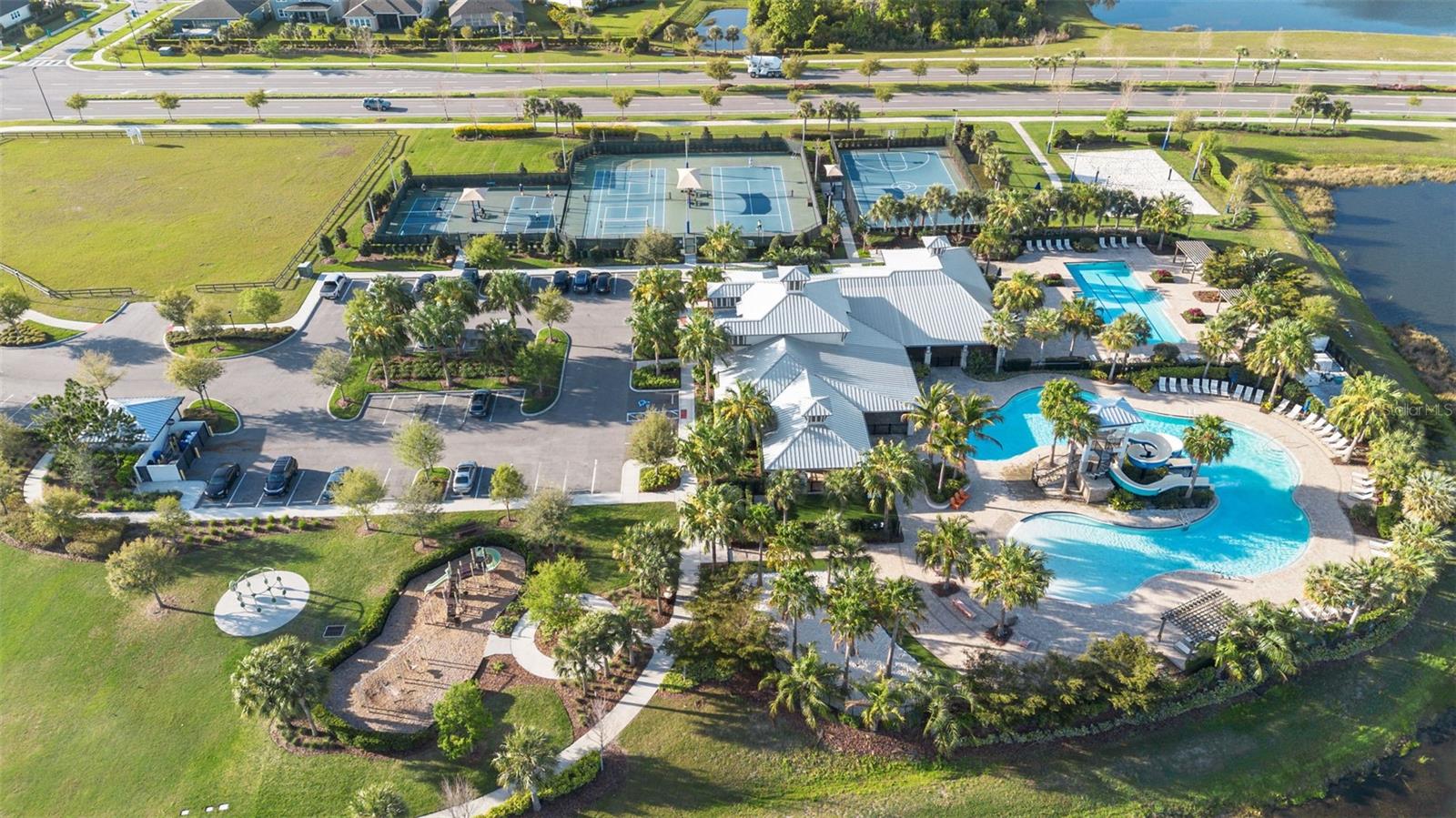 7401 PARADISO DR, APOLLO BEACH, FL, 33572