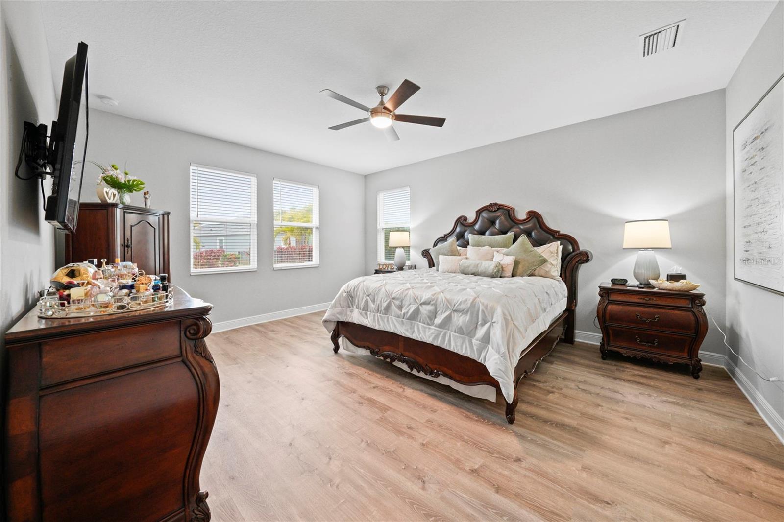 7401 PARADISO DR, APOLLO BEACH, FL, 33572