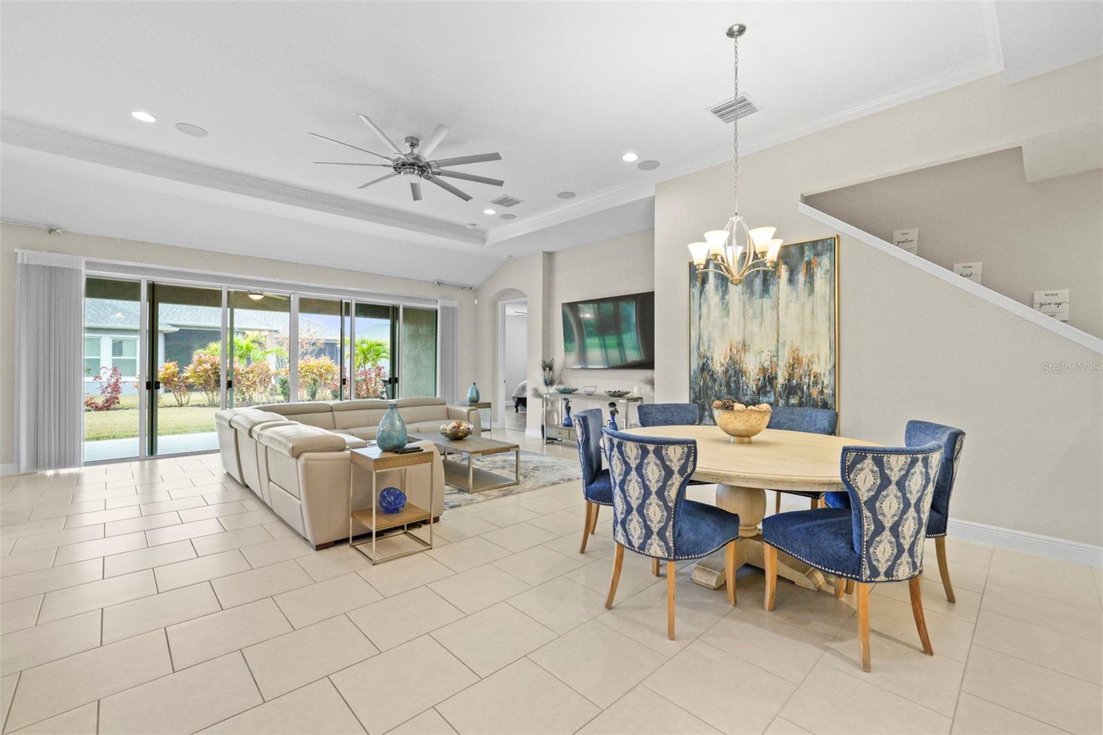 7401 PARADISO DR, APOLLO BEACH, FL, 33572