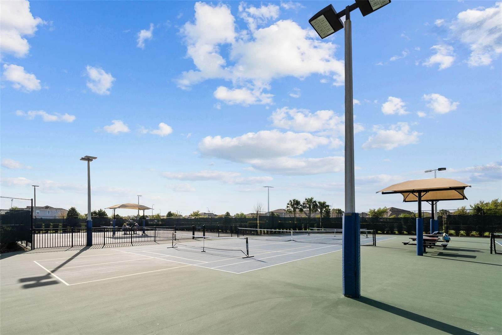 7401 PARADISO DR, APOLLO BEACH, FL, 33572