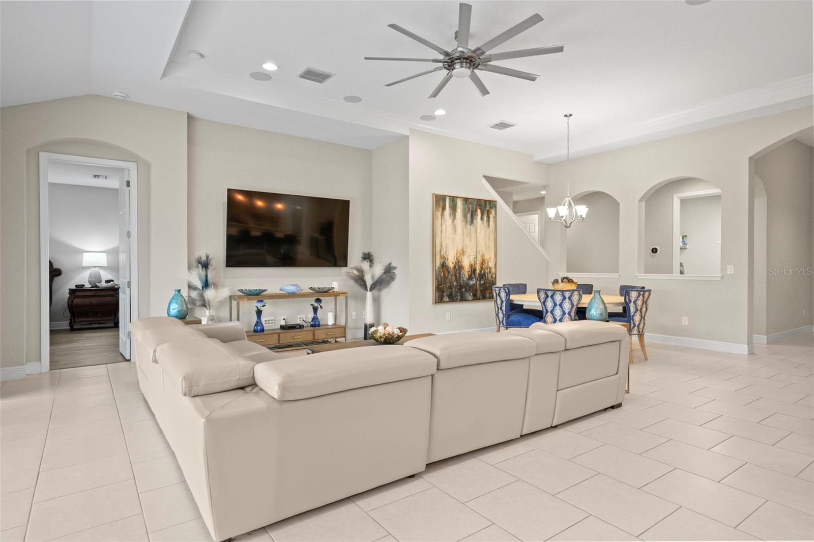 7401 PARADISO DR, APOLLO BEACH, FL, 33572