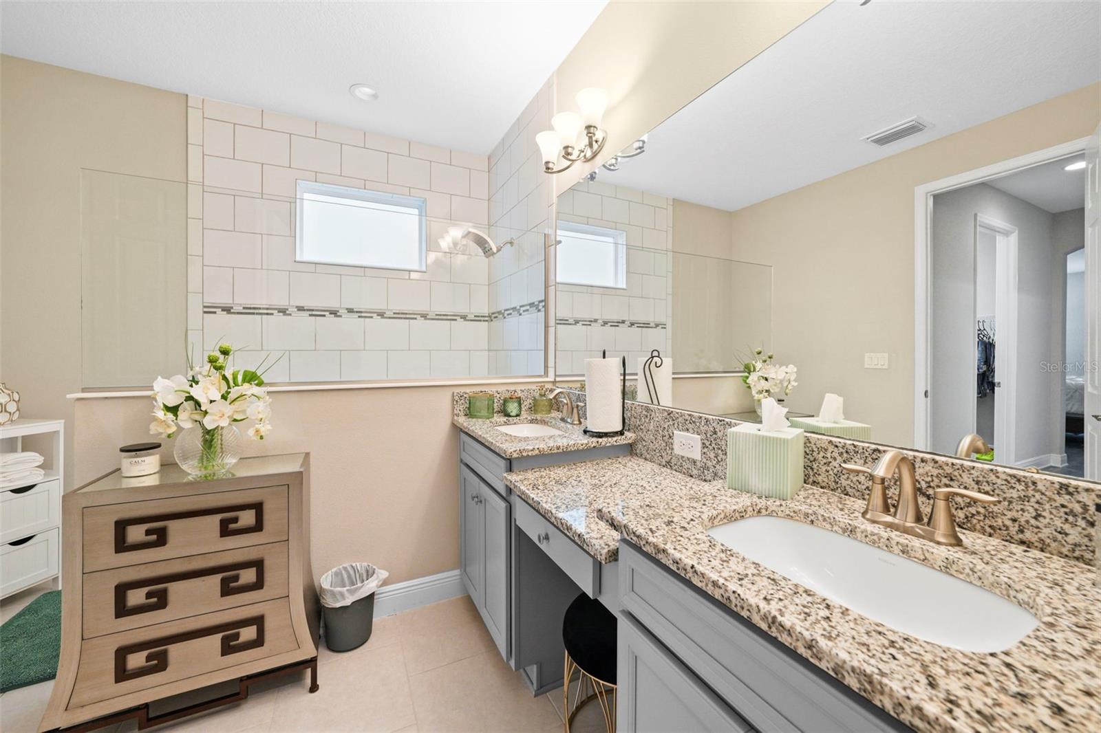 7401 PARADISO DR, APOLLO BEACH, FL, 33572