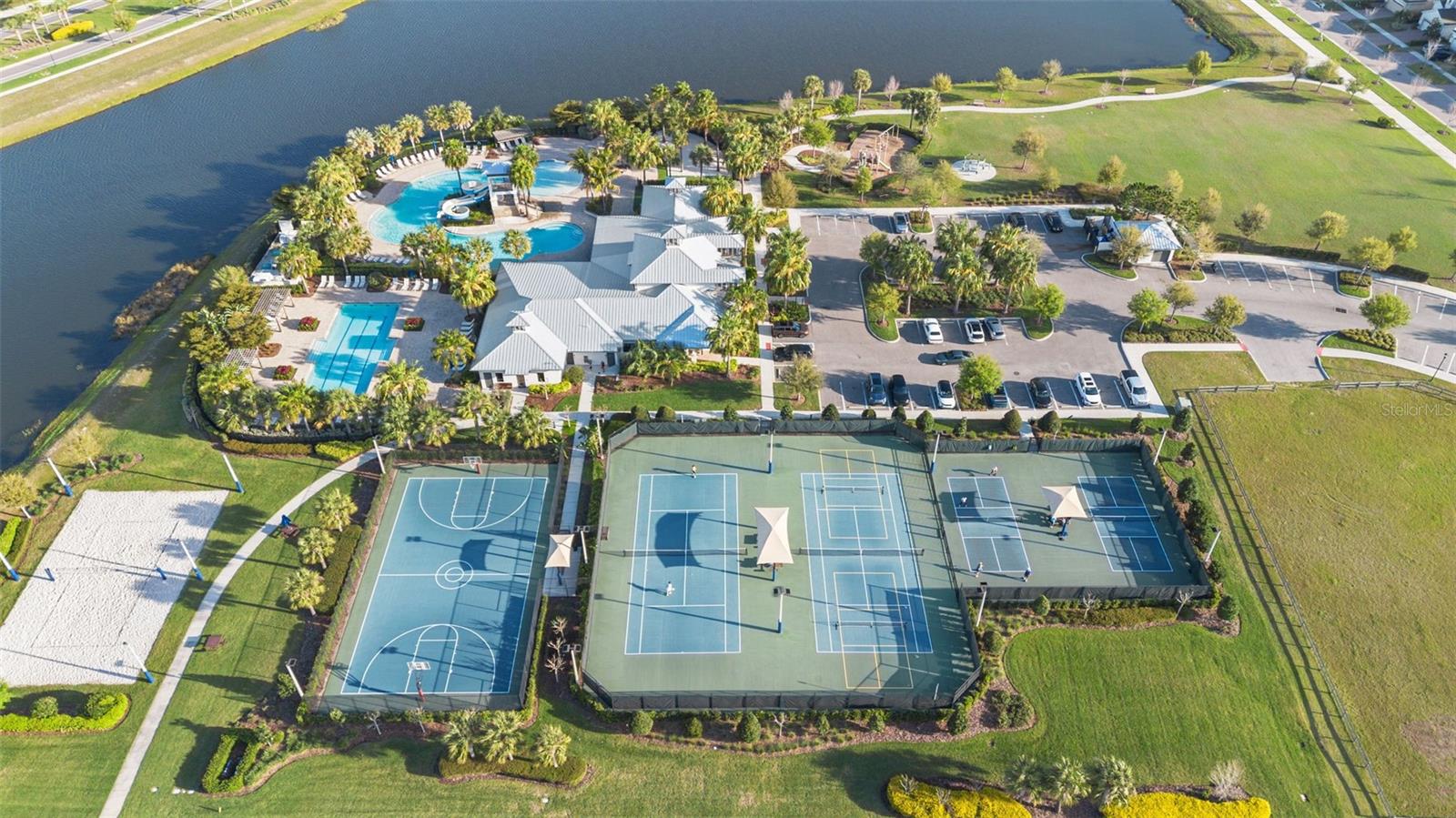 7401 PARADISO DR, APOLLO BEACH, FL, 33572