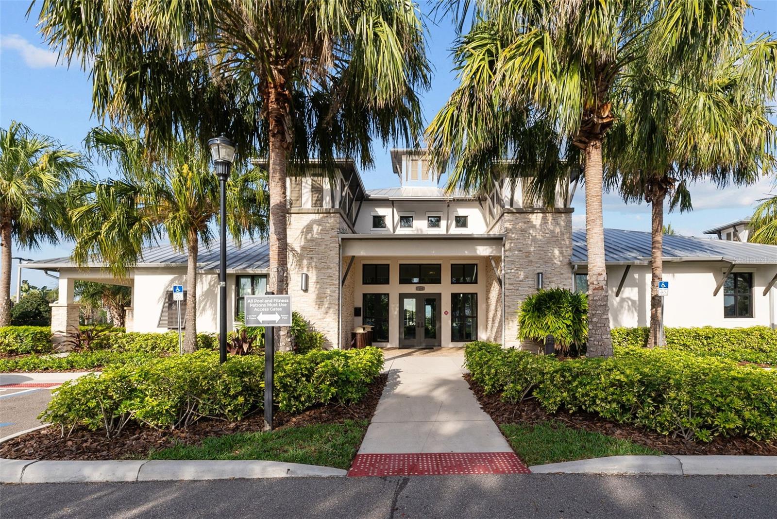 7401 PARADISO DR, APOLLO BEACH, FL, 33572