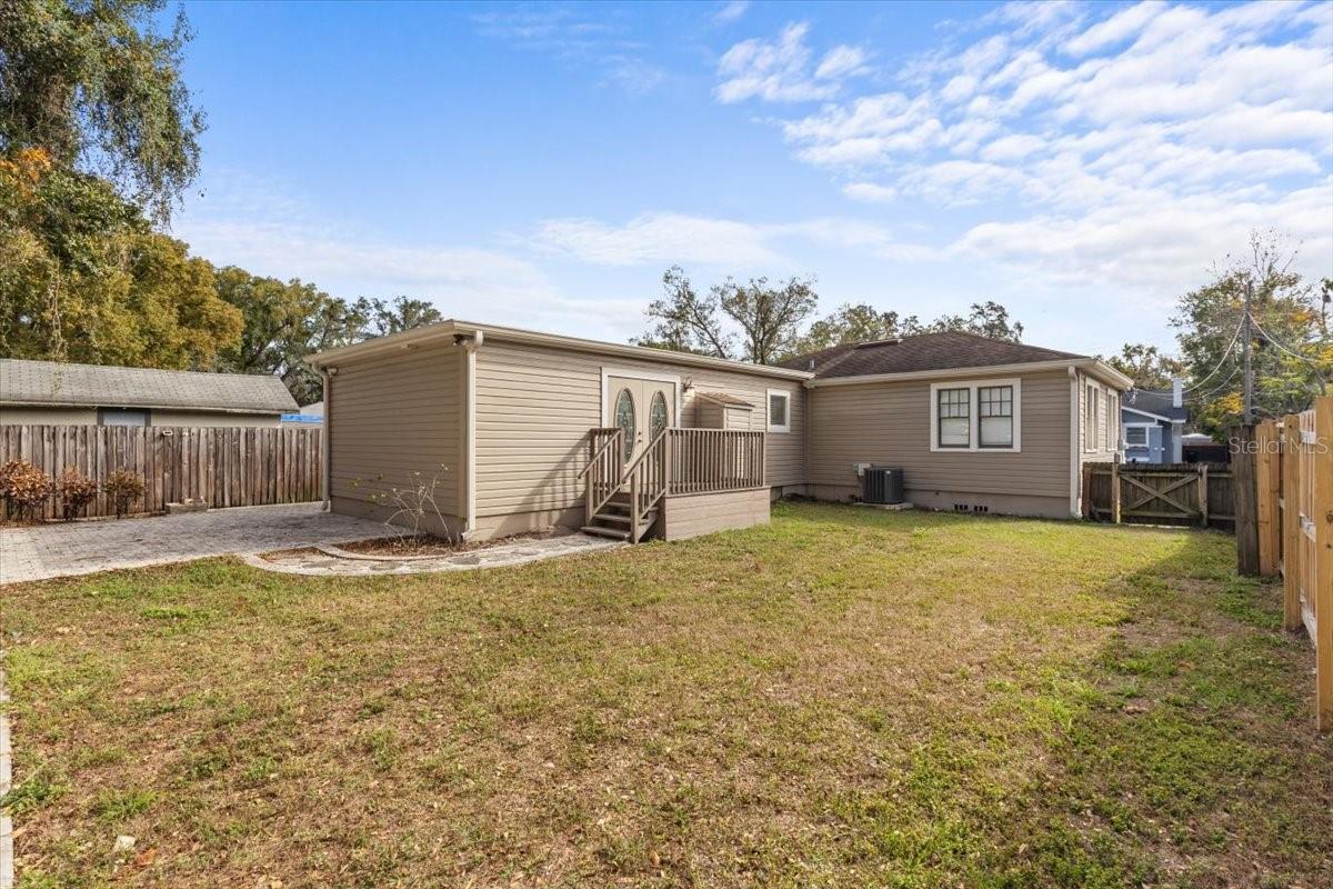 914 E CAYUGA ST, TAMPA, FL, 33603