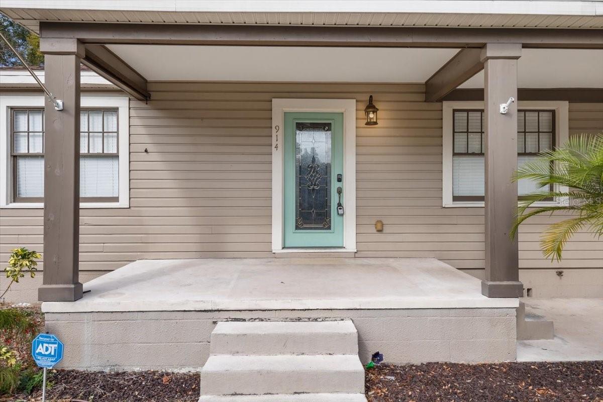 914 E CAYUGA ST, TAMPA, FL, 33603