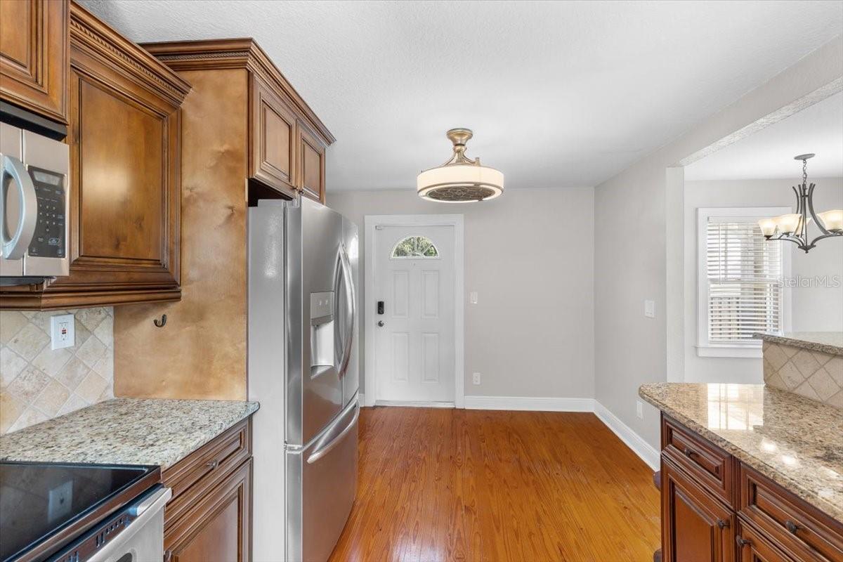 914 E CAYUGA ST, TAMPA, FL, 33603