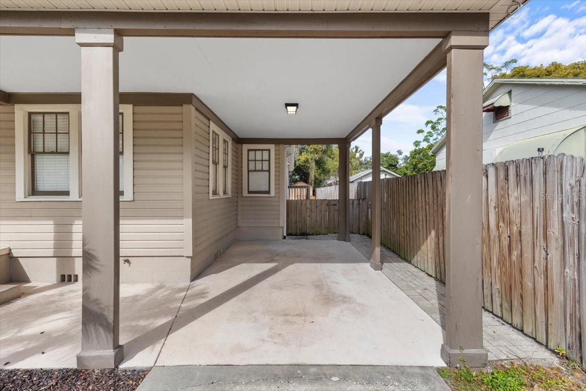 914 E CAYUGA ST, TAMPA, FL, 33603