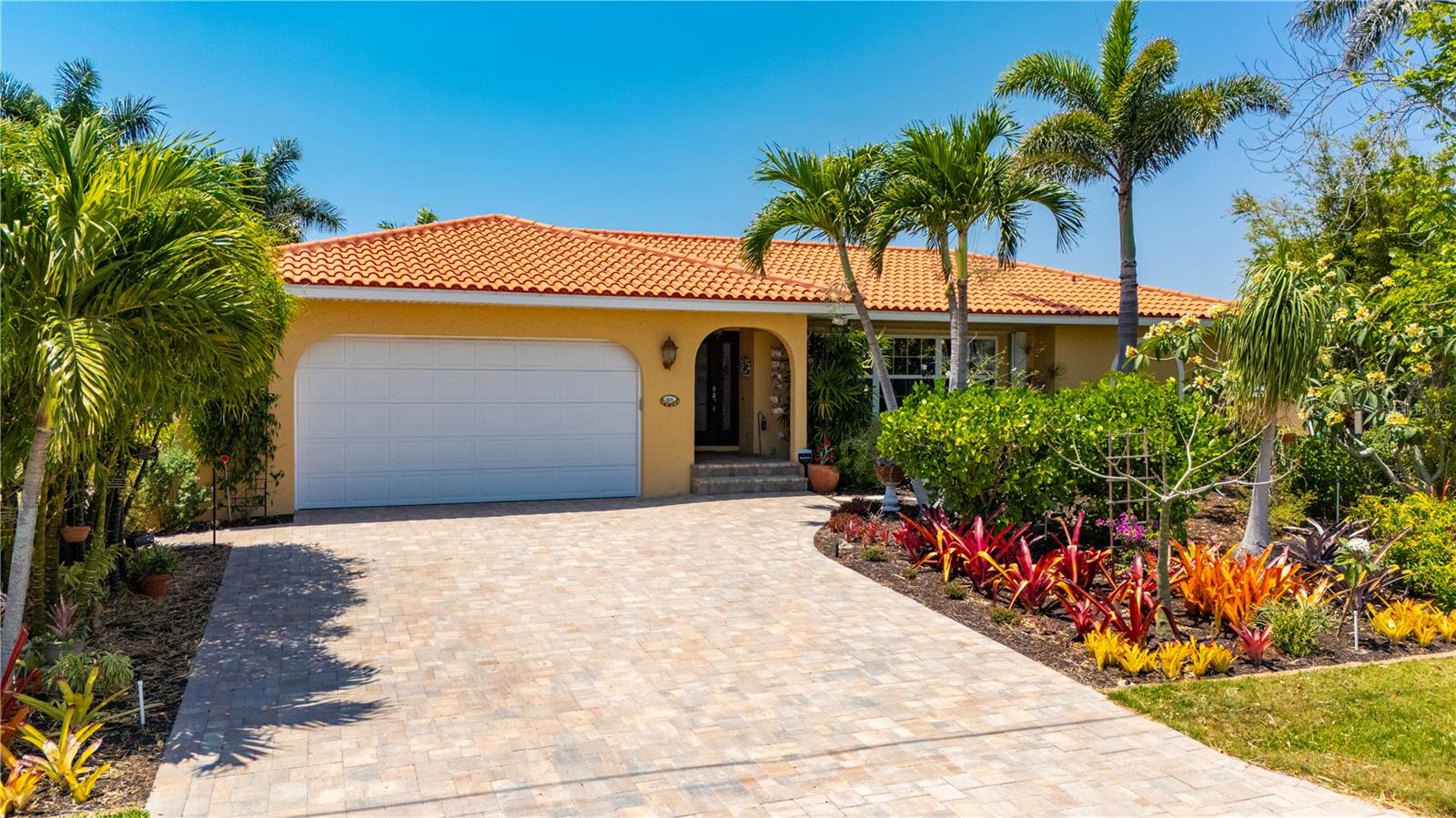 805 BRENDA CT, PUNTA GORDA, FL, 33950