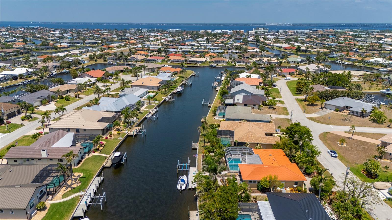 805 BRENDA CT, PUNTA GORDA, FL, 33950