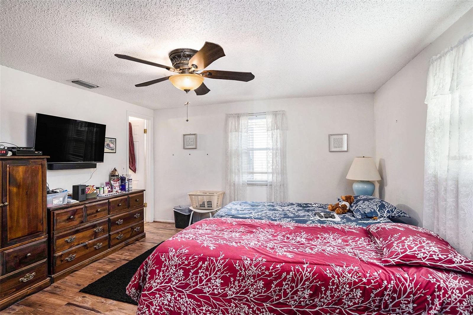 12002 WASHINGTON ST, SEFFNER, FL, 33584