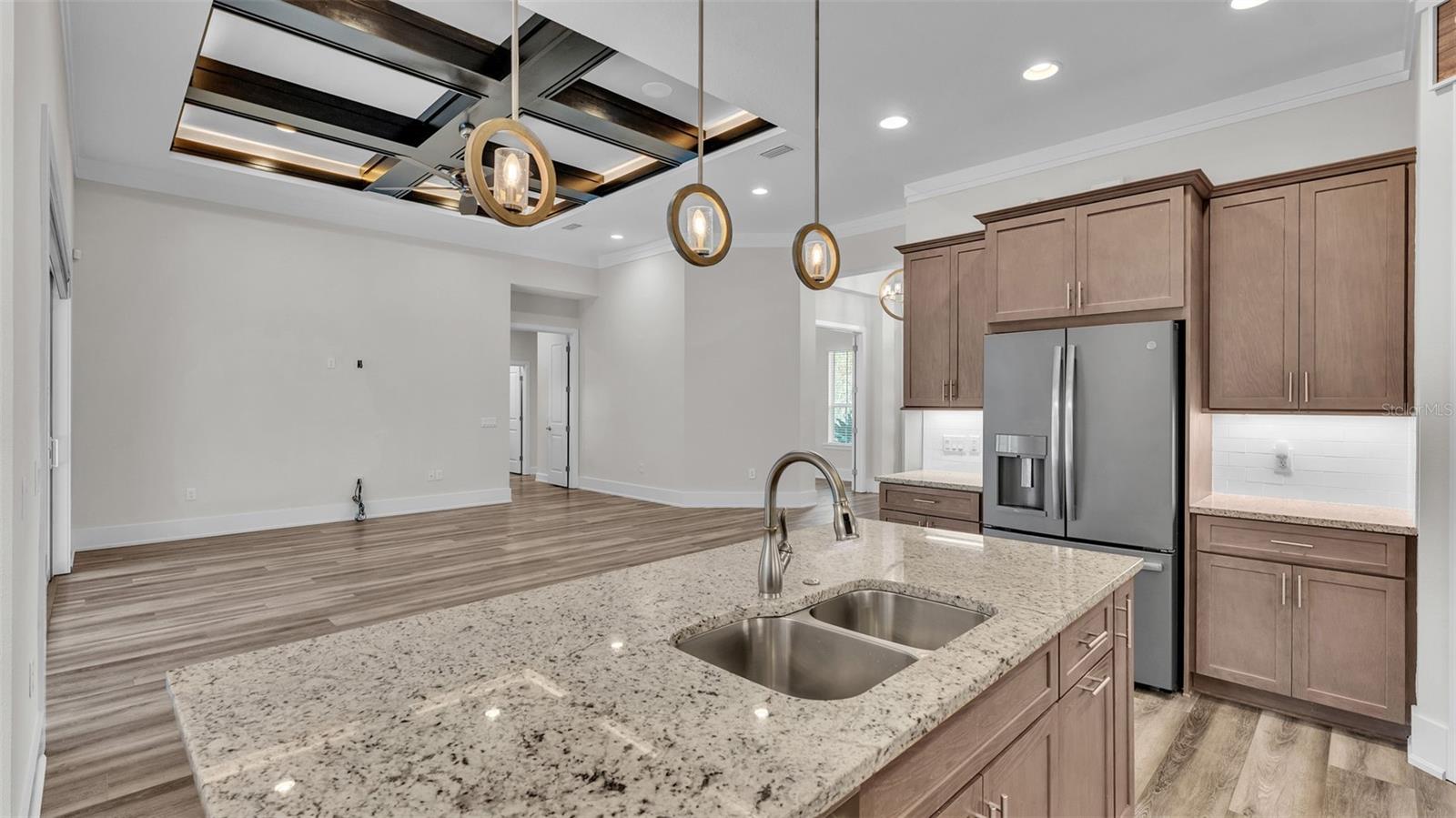 2424 DELPHI CIR, LAKELAND, FL, 33812