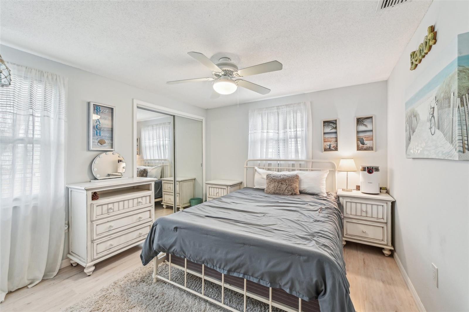2433 BEACON DR, PORT CHARLOTTE, FL, 33952