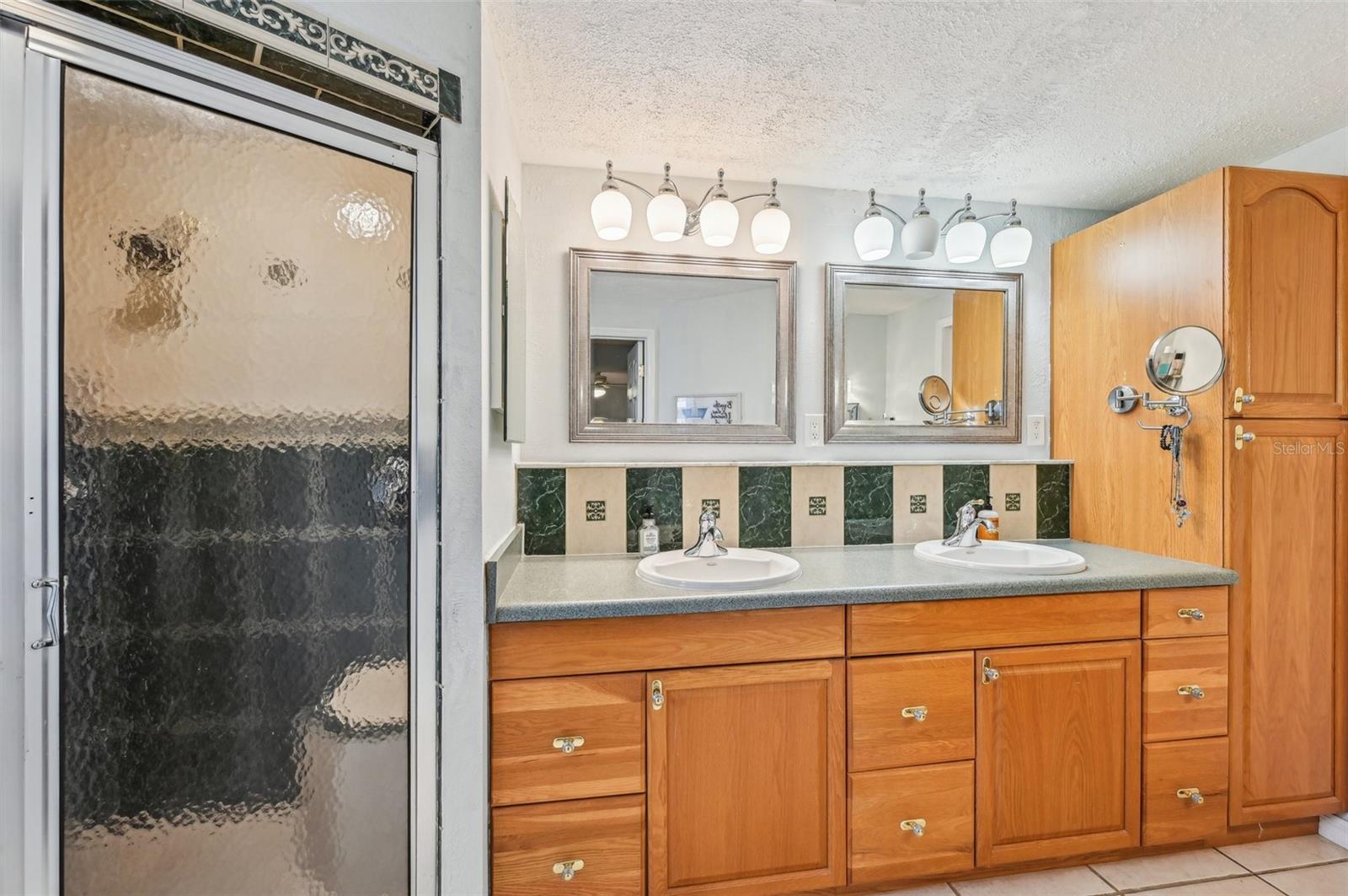2433 BEACON DR, PORT CHARLOTTE, FL, 33952