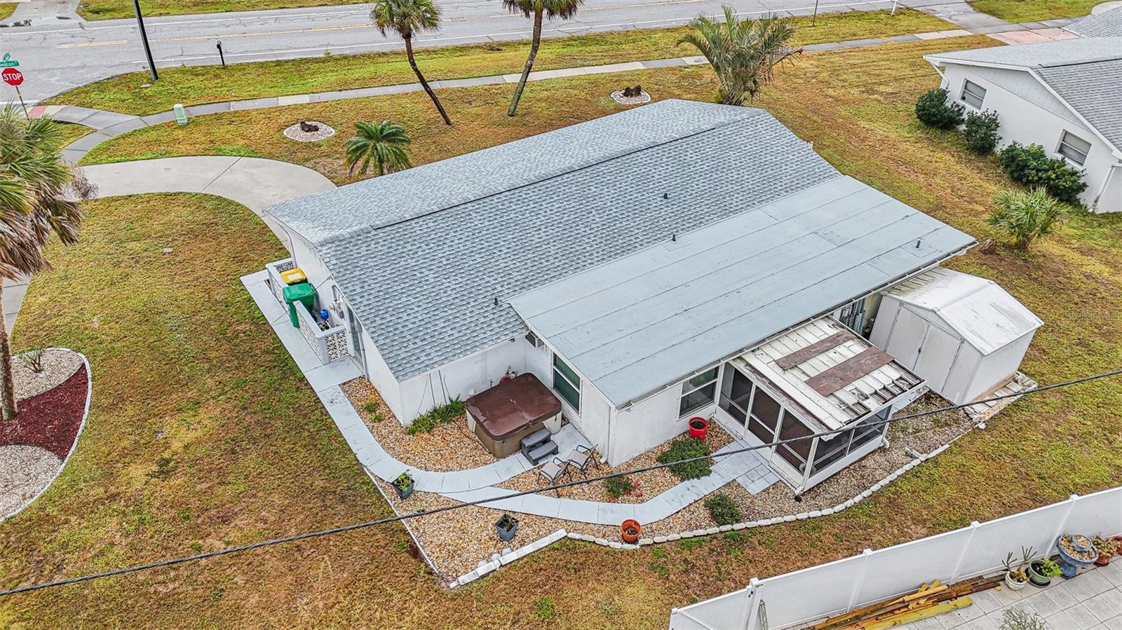 2433 BEACON DR, PORT CHARLOTTE, FL, 33952