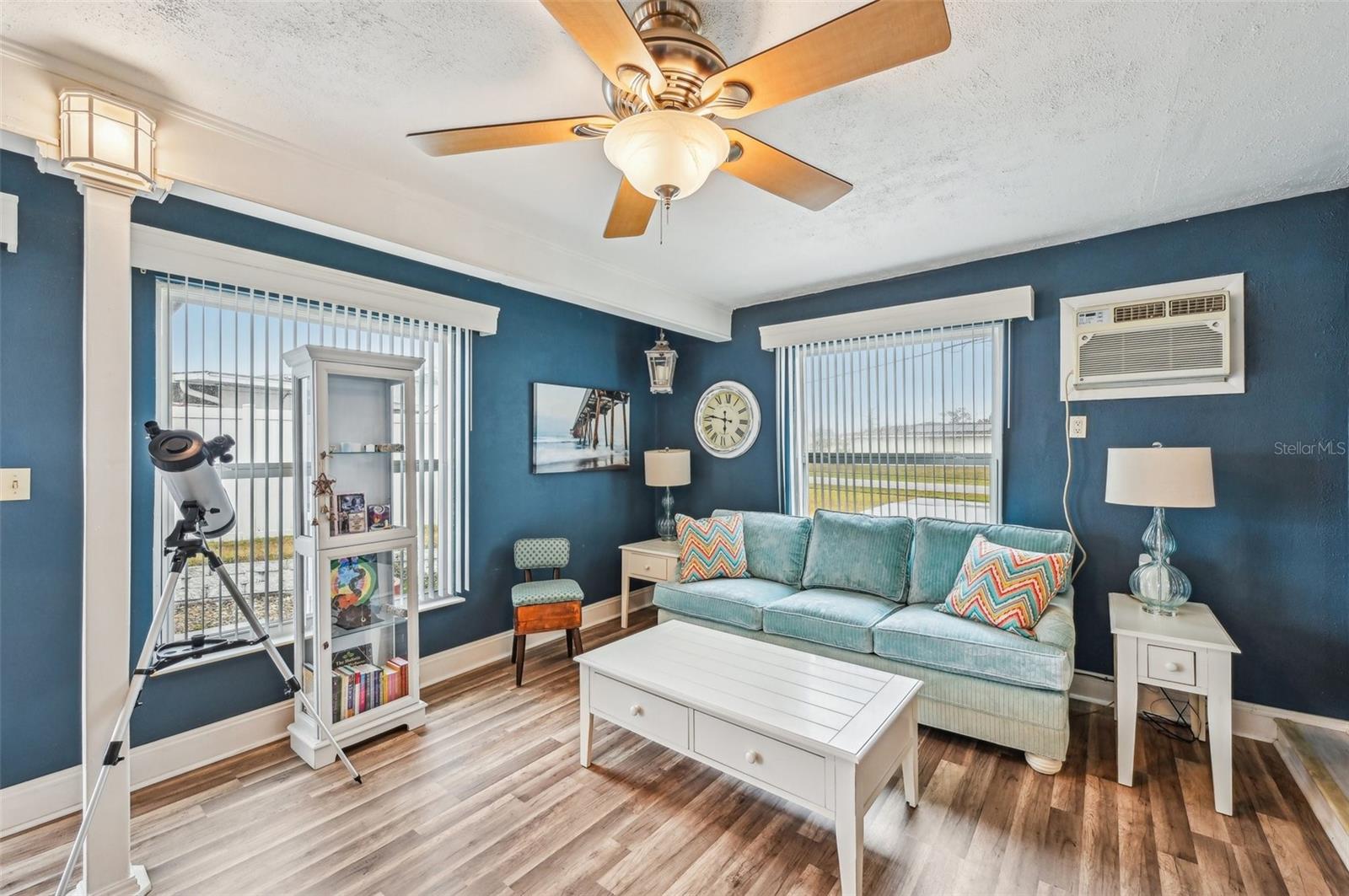 2433 BEACON DR, PORT CHARLOTTE, FL, 33952