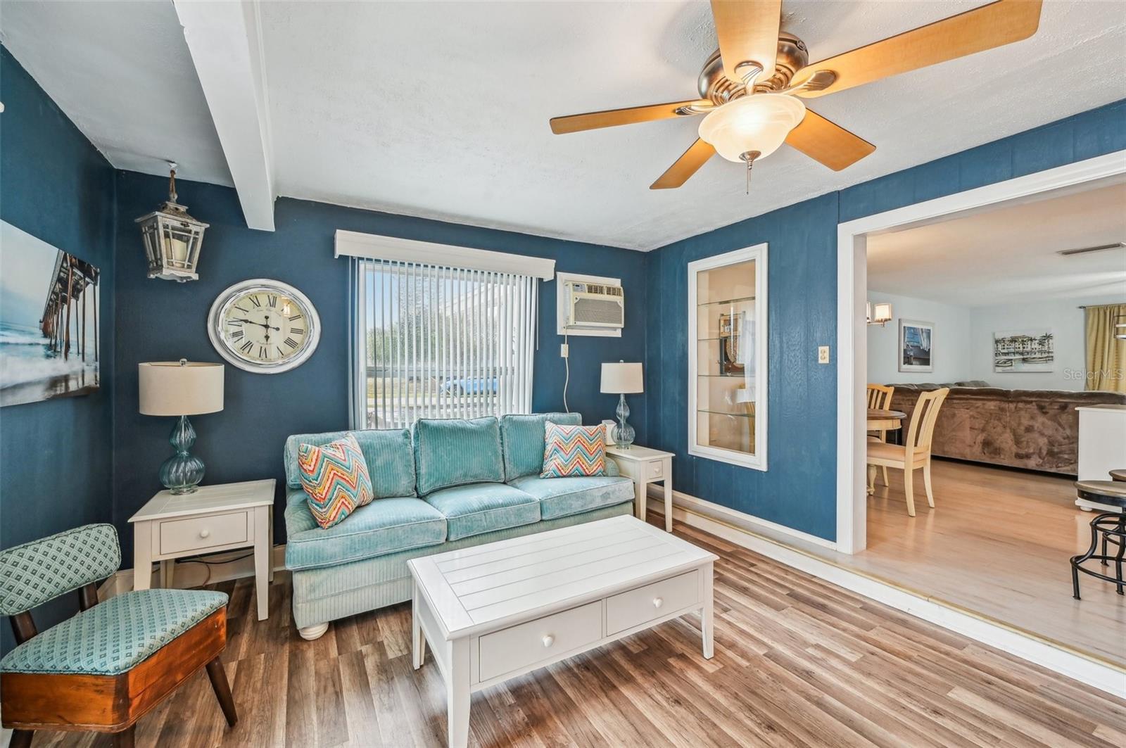 2433 BEACON DR, PORT CHARLOTTE, FL, 33952