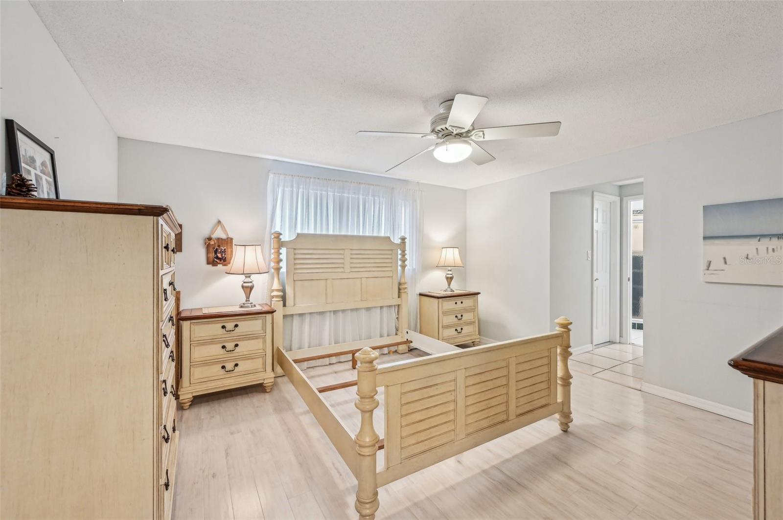 2433 BEACON DR, PORT CHARLOTTE, FL, 33952