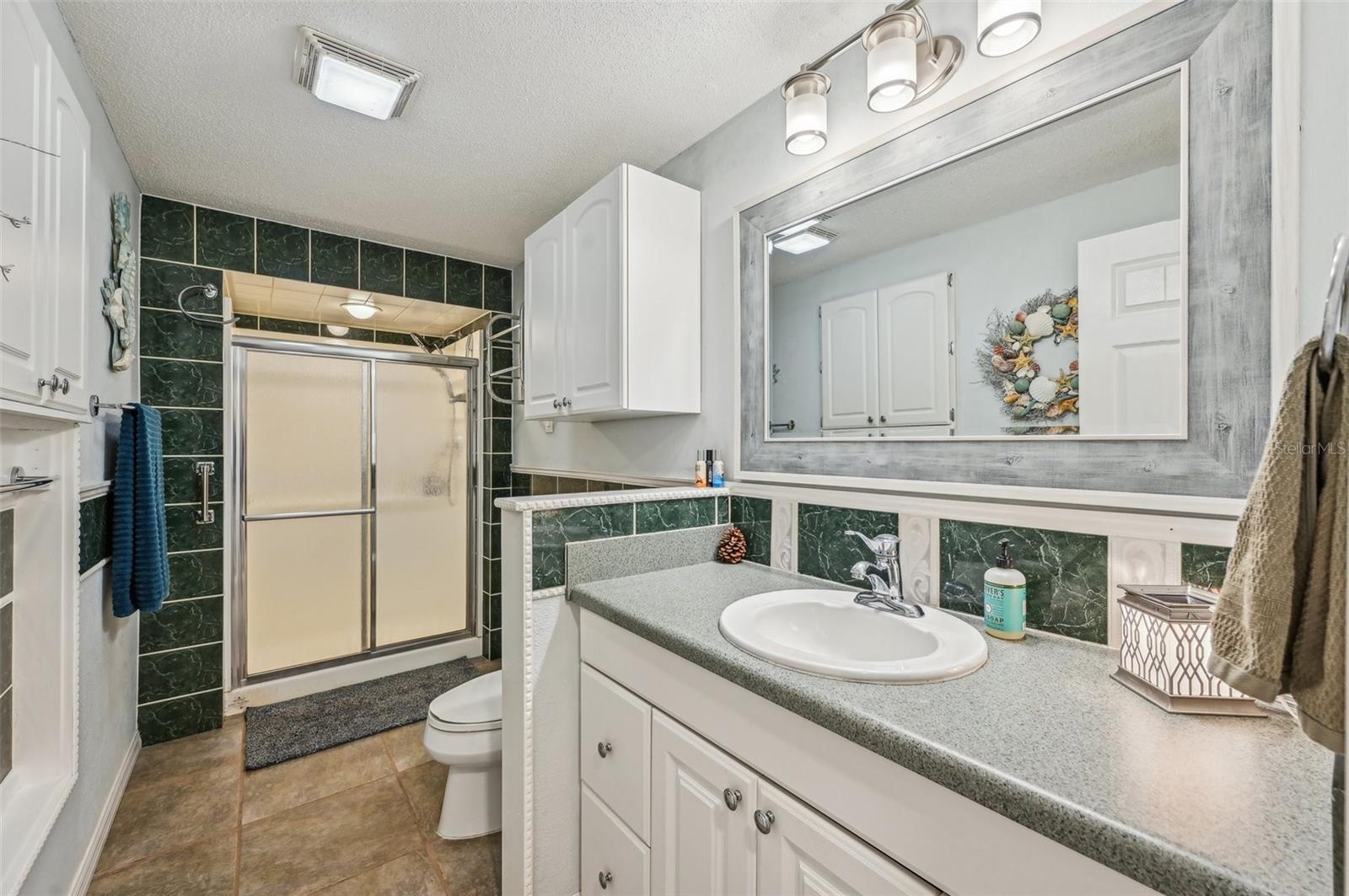 2433 BEACON DR, PORT CHARLOTTE, FL, 33952