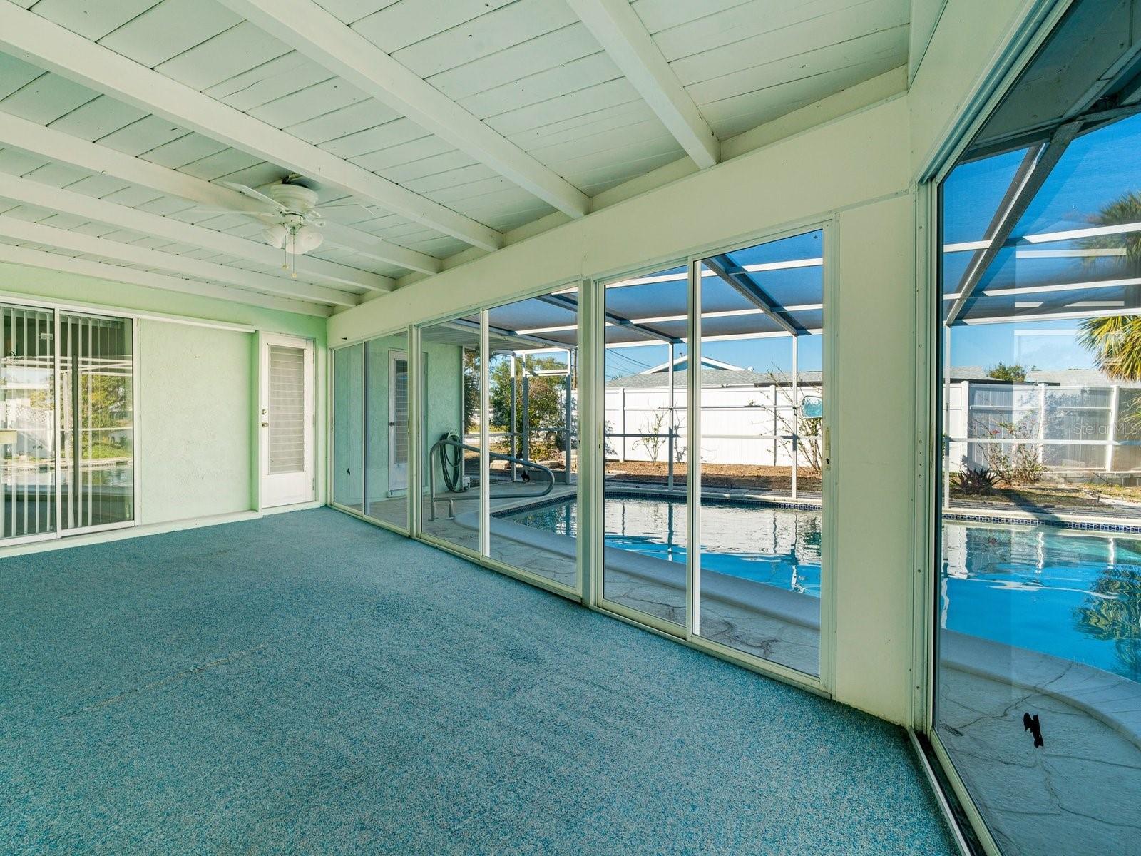 403 PINE TREE TER, VENICE, FL, 34293