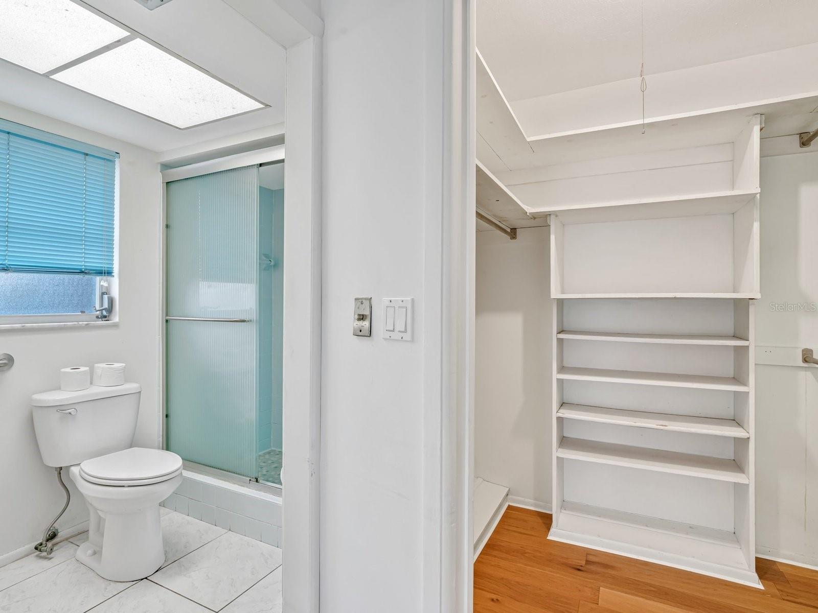 403 PINE TREE TER, VENICE, FL, 34293