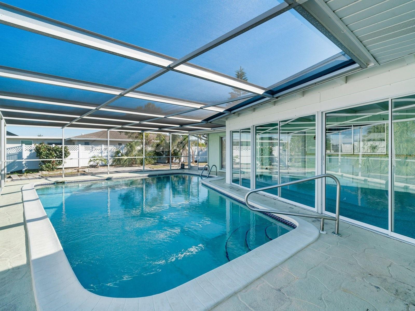 403 PINE TREE TER, VENICE, FL, 34293