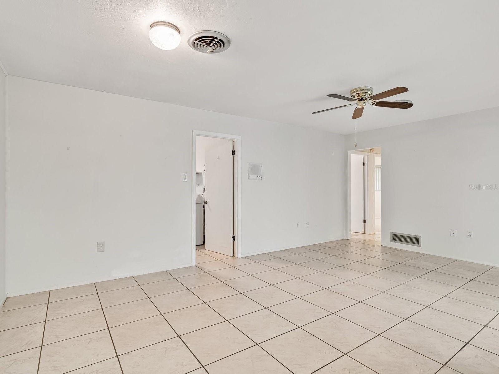 403 PINE TREE TER, VENICE, FL, 34293