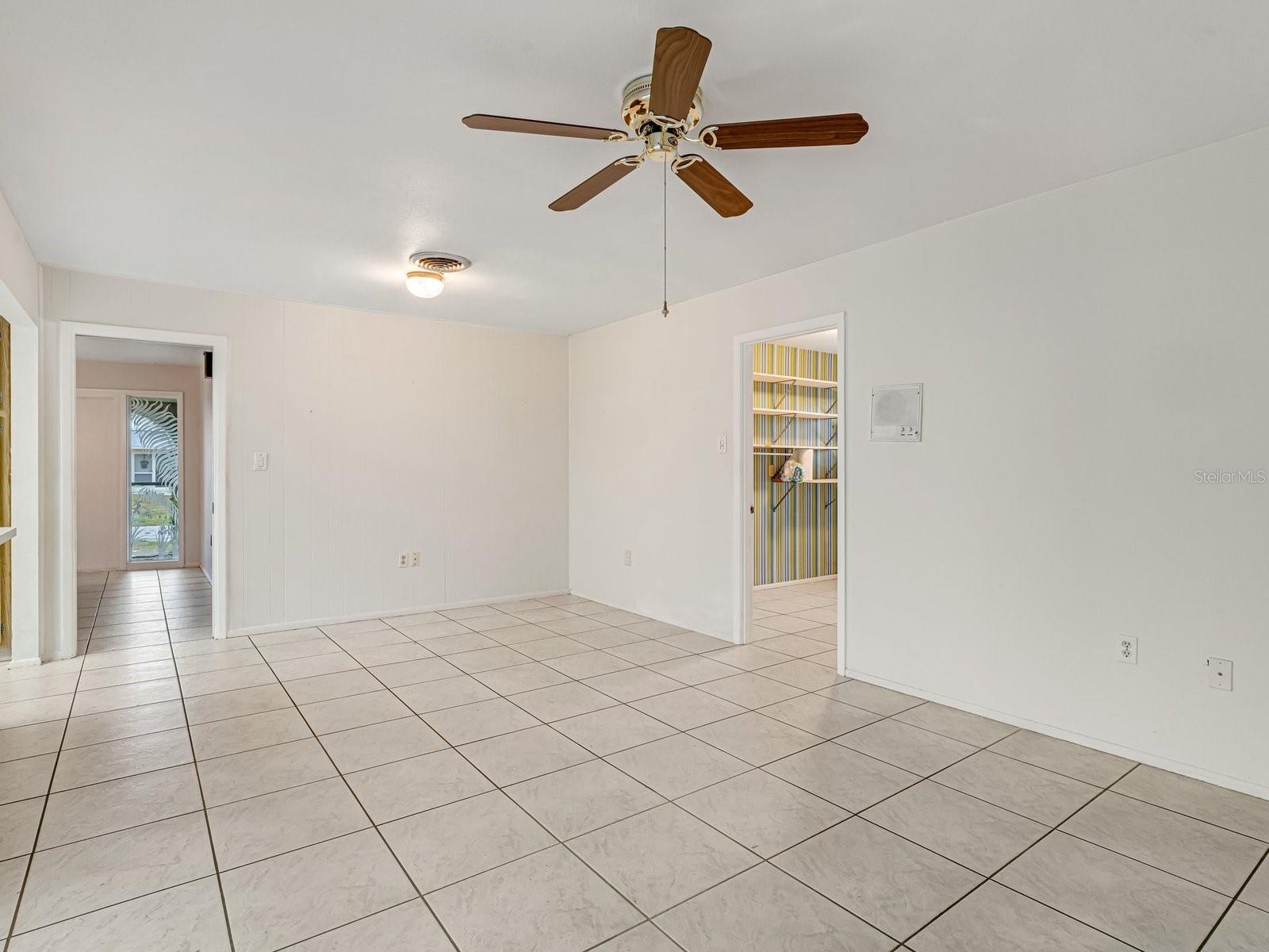 403 PINE TREE TER, VENICE, FL, 34293