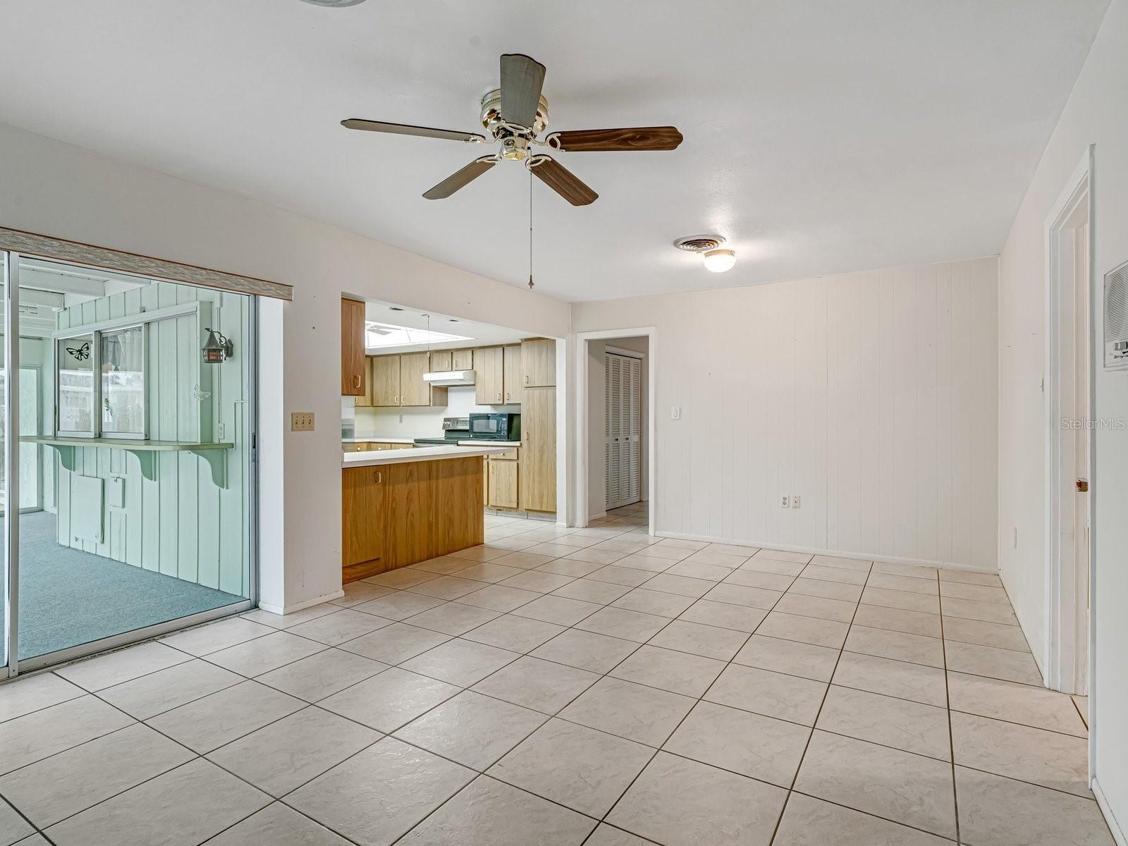 403 PINE TREE TER, VENICE, FL, 34293