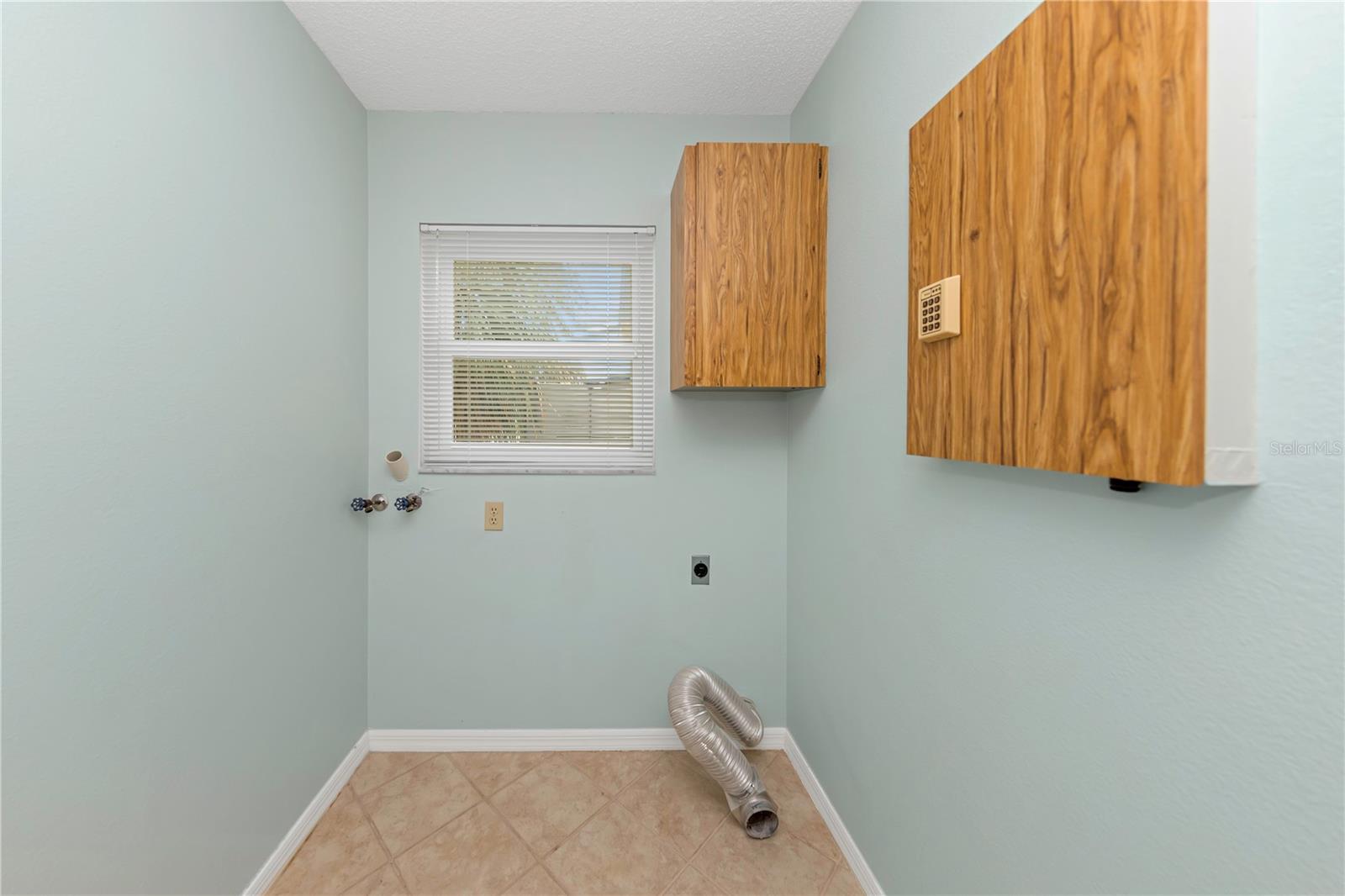 435 MEADOWLARK LN, PALM HARBOR, FL, 34683