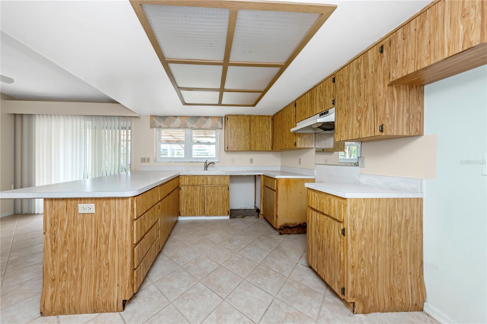 435 MEADOWLARK LN, PALM HARBOR, FL, 34683
